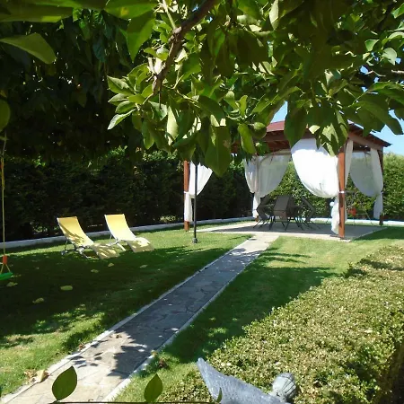 Finikes Apartamento *